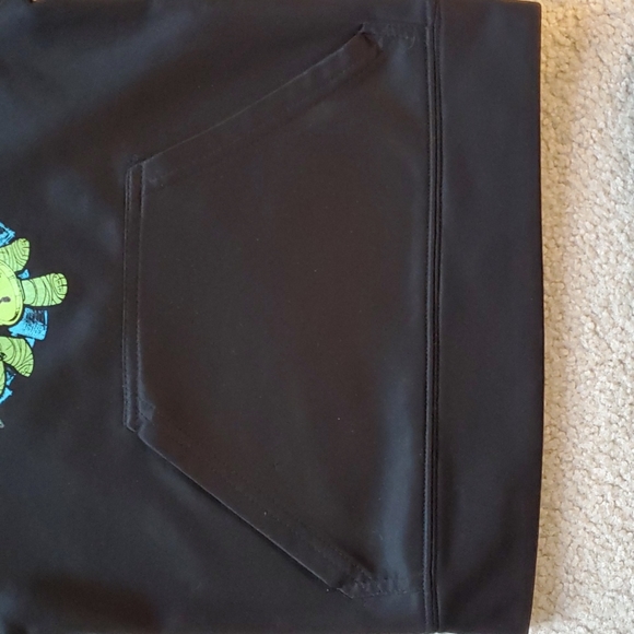 TMNT Hoodie , black with the Fab Four featured on the front. - Picture 5 of 8